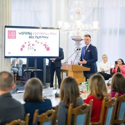 Ruszyła kampania „Dzieciństwo bez Przemocy” – policja włącza się w działania!