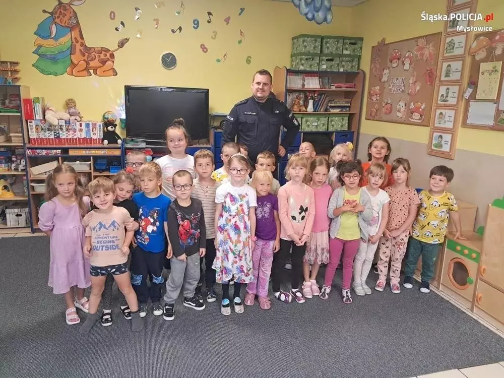 Mysłowiccy policjanci odwiedzili przedszkolaków / fot. KMP Mysłowice