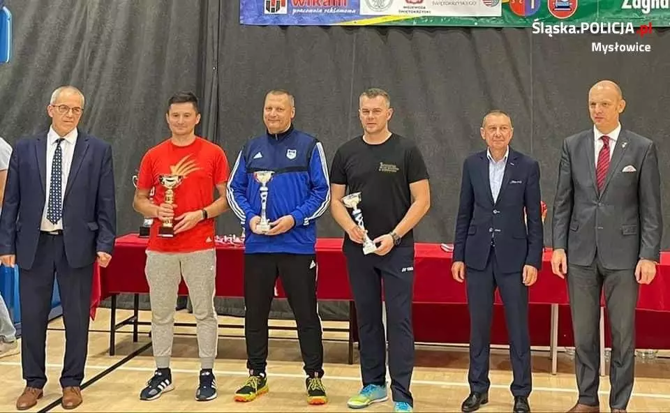 Mysłowicki policjant podwójnym Mistrzem Polski w badmintonie / fot. KMP Mysłowice