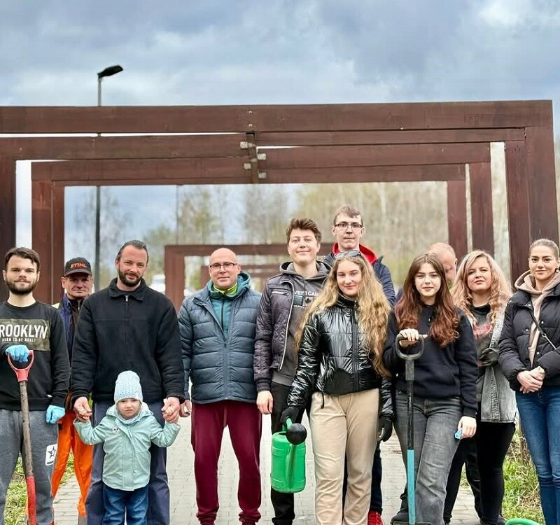 Parki i Górka Słupecka z nowymi nasadzeniami – wspólna akcja mieszkańców