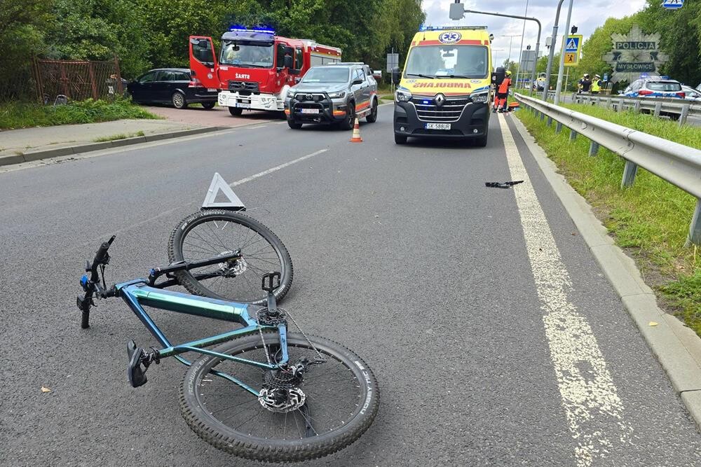 Potrącenie rowerzysty na ulicy Obrzeżnej Zachodniej / fot. KMP Mysłowice