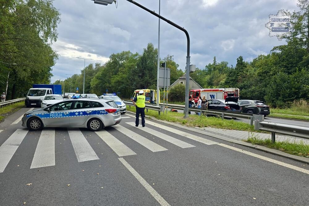 Potrącenie rowerzysty na ulicy Obrzeżnej Zachodniej / fot. KMP Mysłowice