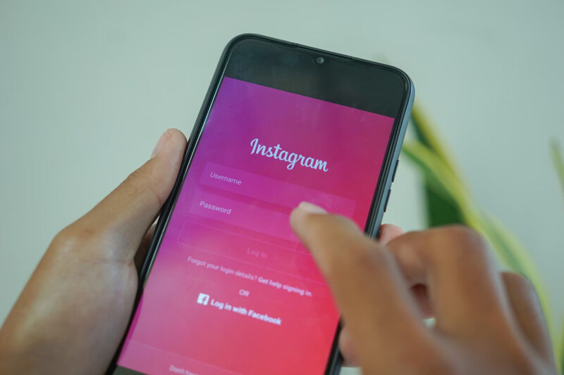 Przyszłość handlu socjalnego: platformy mediów społecznościowych stają się rynkami online