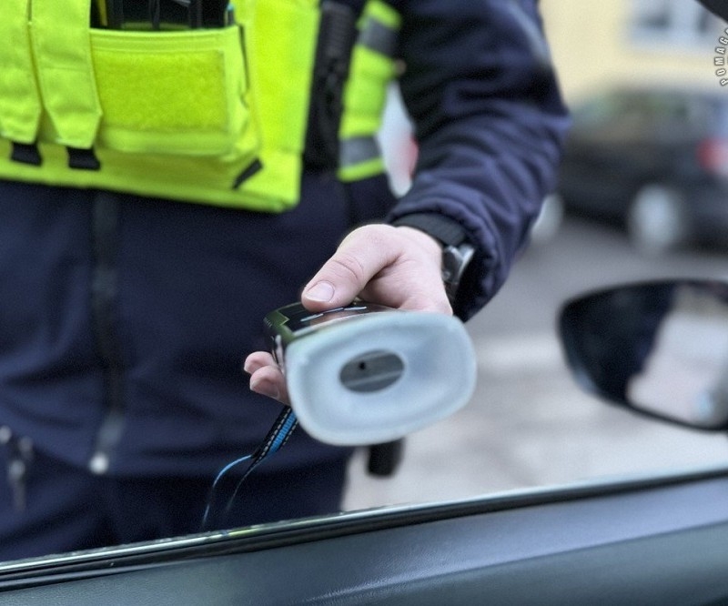 Świąteczny weekend pod kontrolą policji. 8 kolizji, ale bez poważnych wypadków