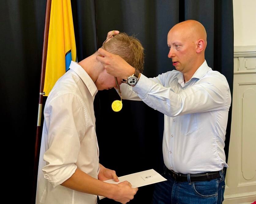 Uroczyste wręczenie medali sportowcom z klas 7–8 Szkoły Podstawowej nr 6 / fot. UM Mysłowice